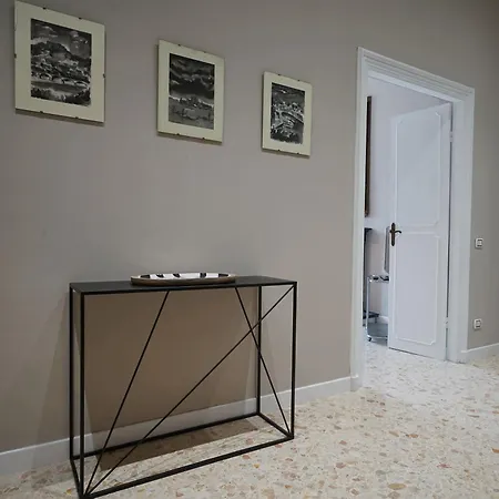 Manzoni 22 - Mytouristhome Appartement La Spezia